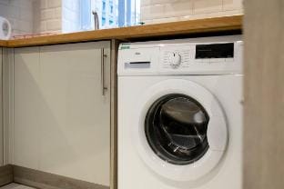 Daily Discount |Free Parking |Alton Towers |Travel Vacation rental in Newcastle-under-Lyme