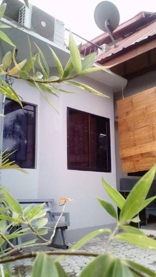 A Unique and Cozy WholeHouse in Babak Samal Island Vacation rental in Island Garden City of Samal