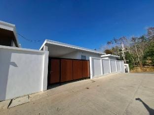Fei 6 BR Pool Villa | Phuket VVPHU92 Vacation rental in Kathu