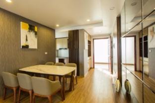 Chuỗi căn hộ Từ 1 đến 8 phòng ngủ tại Hạ Long Apartment in Vietnam