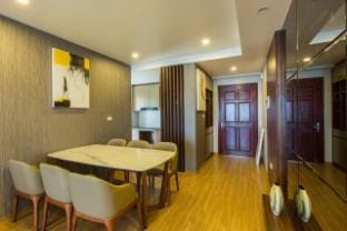 Chuỗi căn hộ Từ 1 đến 8 phòng ngủ tại Hạ Long Apartment in Vietnam