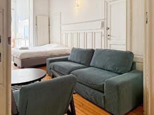 Prime Location Apartment   Chtelain  Saint-Gilles  Quiet  Central Apartment in Saint-Gilles