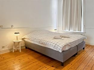 Prime Location Apartment   Chtelain  Saint-Gilles  Quiet  Central Apartment in Saint-Gilles