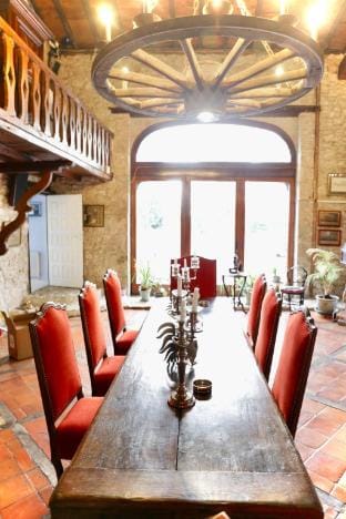Stunning 18th Century Country House Vacation rental in Nouvelle-Aquitaine