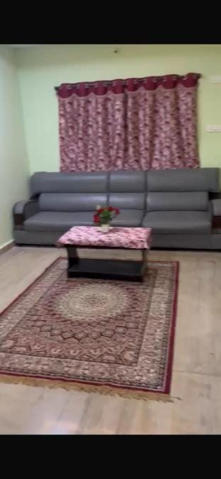 4bhk luxury furnished apartment in Hyderabad. Vacation rental in Hyderabad