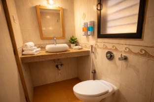 StayUrbanza Apartment in Thane