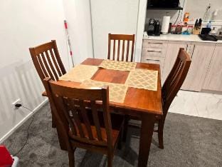 Modern 3-Level City Apartment Prime Cashel Street Vacation rental in Christchurch