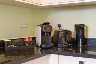 Spacious 1BR Brick Lane Shoreditch City Sleeps 4 (F4 161 BGR) Apartment in London Borough of Hackney