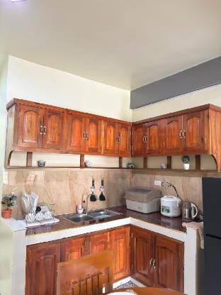 Spacious cozy APT w/3 BR near the Airport! Vacation rental in Puerto Princesa