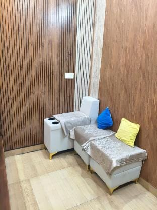 Clean Private AC Room I Free Wi-Fi & Parking I Vacation rental in Punjab, India