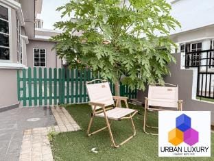 Urban Luxury Modern Homestay with Baby Cot Vacation rental in Ipoh