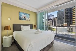 Brisbane City Retreat with Private Balcony Hotel in Brisbane City