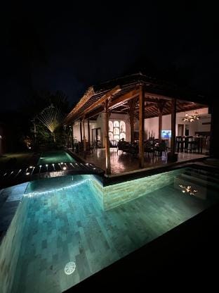 MUNAROSE ESTATE 7 CHAMBRES +KID ZONE  lit une place Vacation rental in North Kuta