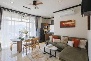 Private Floor 3 Hart of Patong 4 Bedroom Bangla Vacation rental in Patong