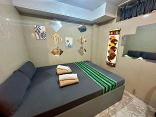 Baguio Pinewoods Room 12 l wi-fi, parking, 2-3 pax Vacation rental in Baguio