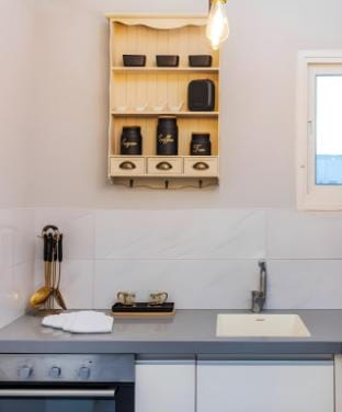 2 BR Apartment in Ovadya St with Safe Room/Mamad Vacation rental in Jerusalem