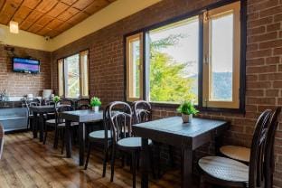 Dream Cottage 2 | Pet-Friendly 2bhk w Mountain View Vacation rental in Uttarakhand