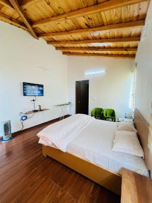 Mukteshwar Villa | 5BHK w Scenic Mountain Views Vacation rental in Uttarakhand