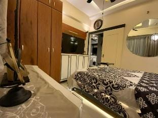 Luxury 1.5BR w/ Eastwood Mall Access Apartment in Pasig
