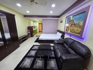Siddha Xanadu Studio Apartment # 806 Vacation rental in Kolkata