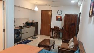 Royal Nest Hiranandani Estate Agoda Apartment in Thane