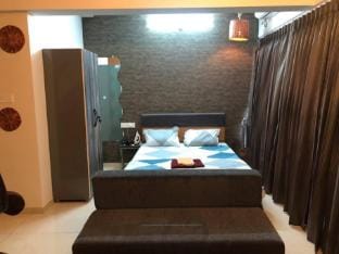 Mountain View | Projector | CoupleFriendly, Family Vacation rental in Pune