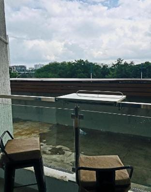 River View Apt. Couple Family Bachelor Friendly Vacation rental in Pune