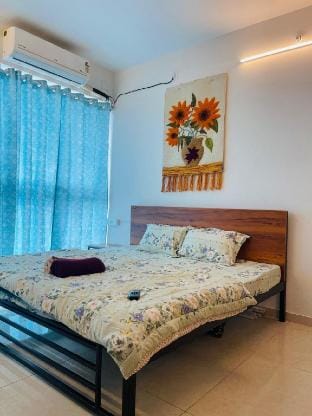 SkyView | Projector| HomeTheatre | Couplefriendly Vacation rental in Pune