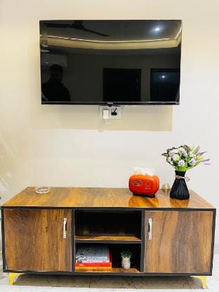Urban Deck • Stylish & Cozy 3BHK Home Apartment in Punjab, India