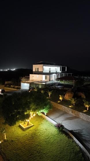 DestinMe Over the Hill Vacation rental in Hyderabad