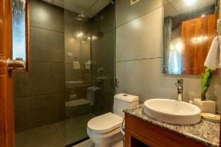 Cottage w pool overlooking Jatayu | Arayaal Vacation rental in Kerala