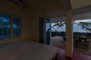 Beach House | Pet-friendly beachfront 1bhk villa Villa in Alappuzha