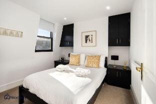 10 Mins Walk to The Oval | The Kennington Retreat Vacation rental in London Borough of Southwark