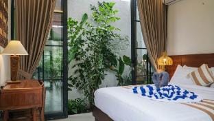 BRAND NEW! HAGI -Stylish Peaceful Ubud 2BR Villa Villa in Sukawati