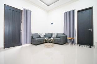 Banguntapan Permai Syariah D2 Homestay Jogja Vacation rental in Special Region of Yogyakarta