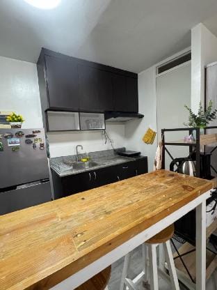 Cozy Condo in Sucat | Near SLEX & Airport Vacation rental in Muntinlupa