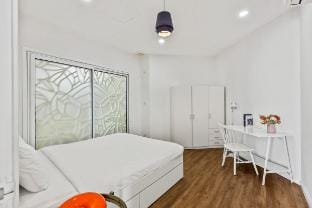 Royal City Scandi 3BR | City View | Balcony+Bath Apartment in Hanoi