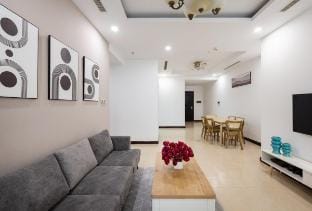 Chi’s House_Vinhomes Royal City_2BR_2BTHR_Poolview Vacation rental in Hanoi