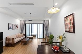 Royal City | Modern 1BR · Stunning Square View Vacation rental in Hanoi