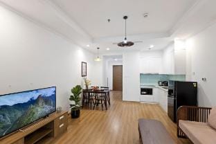 Royal City | Modern 1BR · Stunning Square View Vacation rental in Hanoi