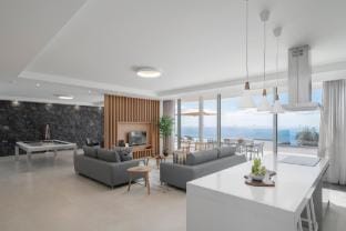 Spacious premium villa in Calheta | Ocean Panorama Villa in Madeira District