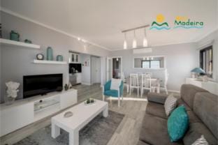 Quality tranquil villa with sea-view | OceanScape Villa in Madeira District