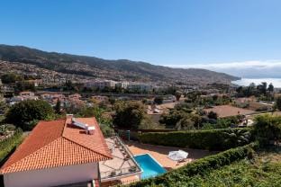 Great family villa in Funchal | Casa Petronella Villa in Funchal