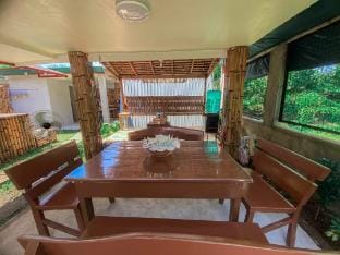 Stay Cool in Lobo: Private Pool & Beach Access Vacation rental in Batangas
