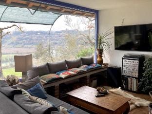 Dreamy hillside lodge with river view near Rome Vacation rental in Lazio