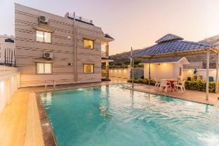 Vinayak Retreat Villa|4BHKPrivate Pool|By Ovistays Villa in Rajasthan