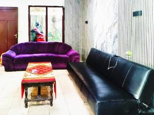 RedDoorz @ Wisma Thamrin Suncity Mall Sidoarjo Hotel in East Java