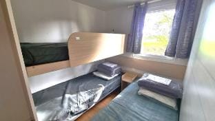 M.Home ACCES F012 2chbr/5pers Luxury tent in Pays de la Loire