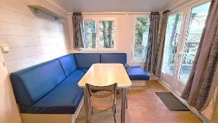 M.Home ACCES F012 2chbr/5pers Luxury tent in Pays de la Loire