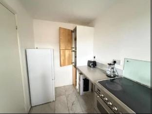 BMC | 7 Maynard Court - 1BR Flat (Enfield) Vacation rental in Enfield